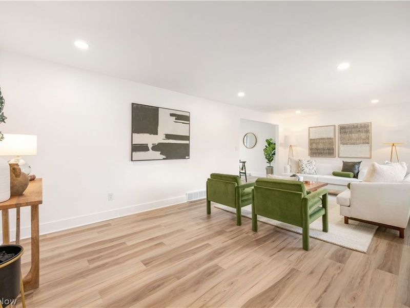 15938 W South Range Road, Salem, OH 44460 Photo 5