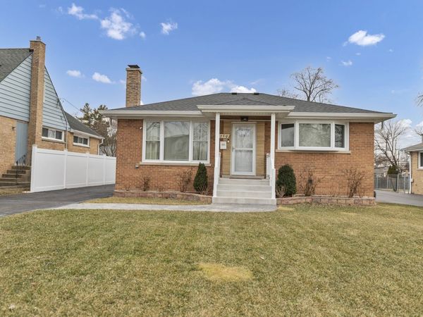 250 N Irving Avenue , Hillside, IL 60162