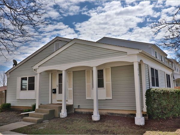 819 Mansfield Court, Schaumburg, IL 60194