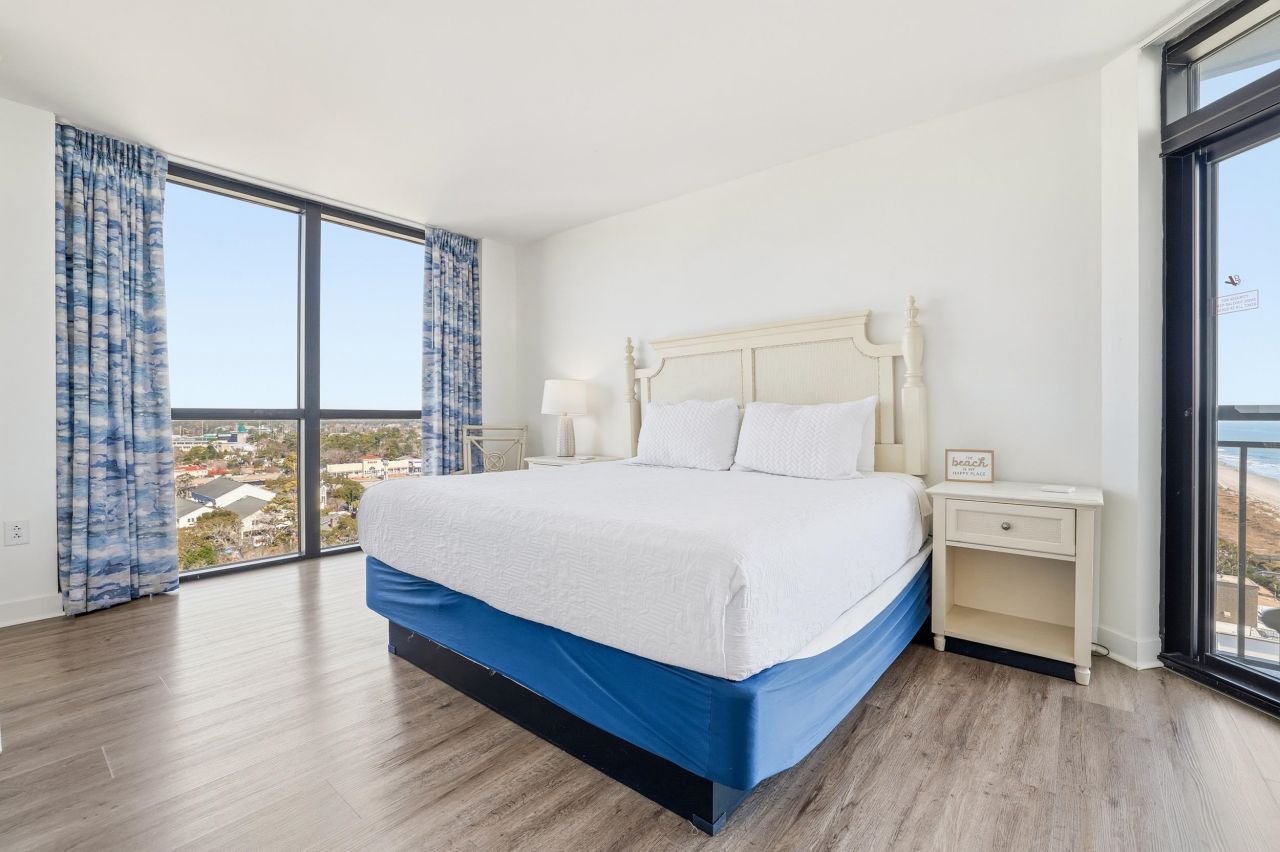 3000 N Ocean Blvd.  Photo 15