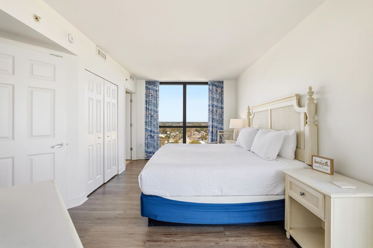 3000 N Ocean Blvd.  Photo 16