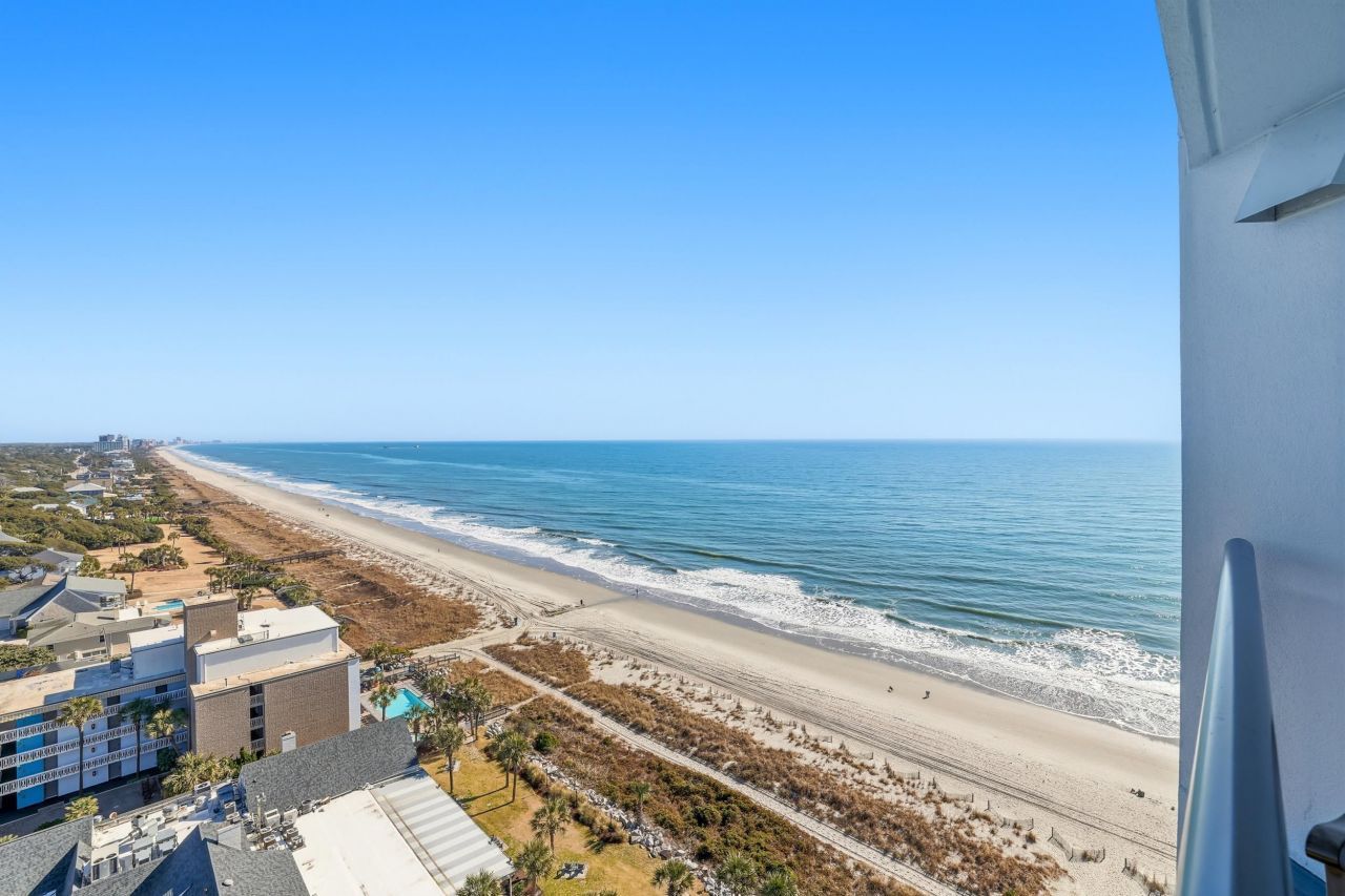 3000 N Ocean Blvd.  Photo 20