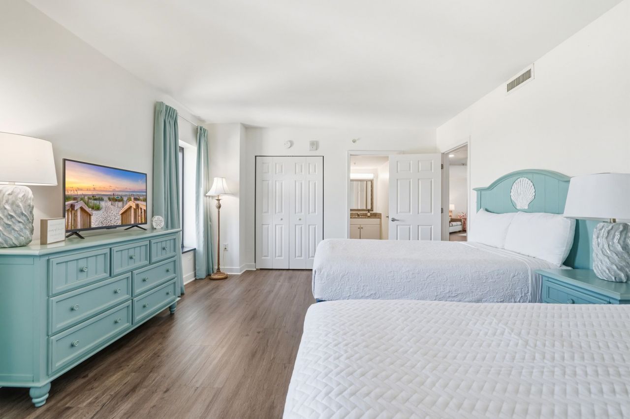 3000 N Ocean Blvd.  Photo 23