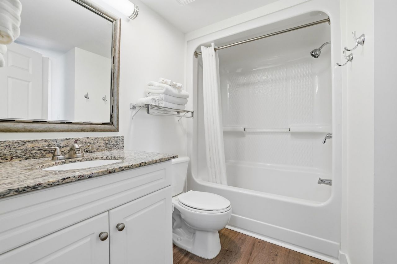 3000 N Ocean Blvd.  Photo 28