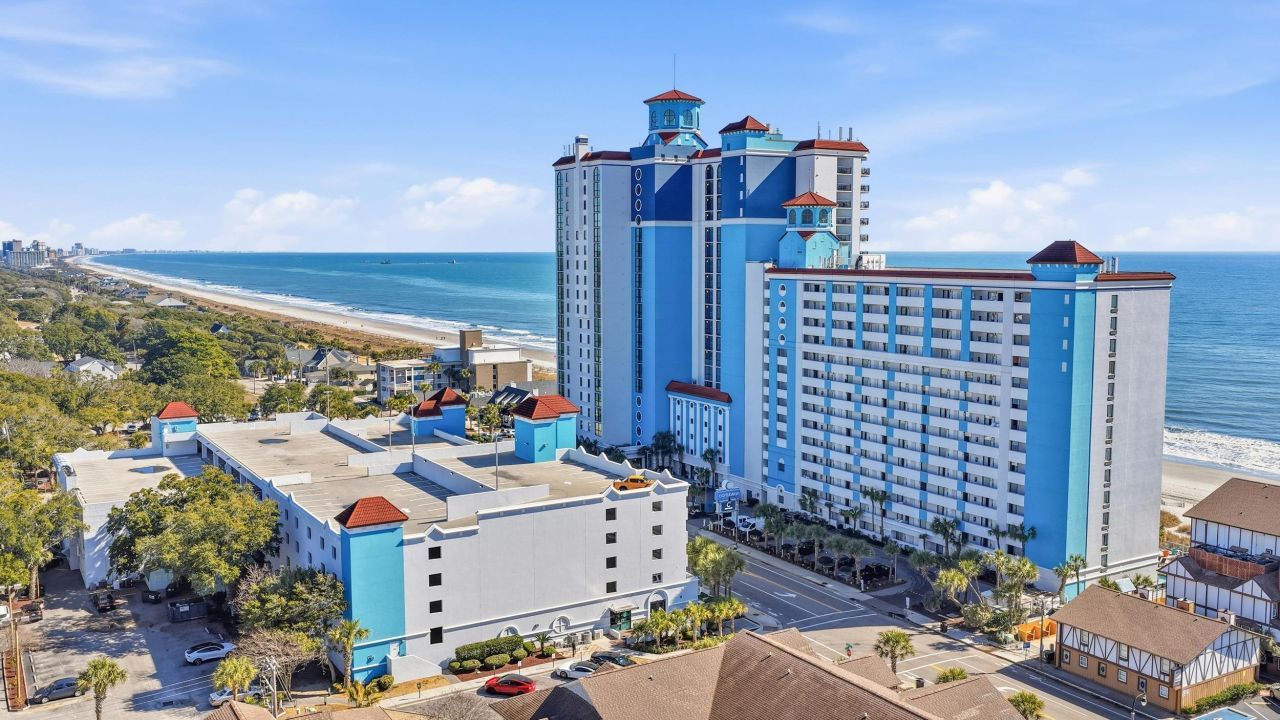 3000 N Ocean Blvd.  Photo 43