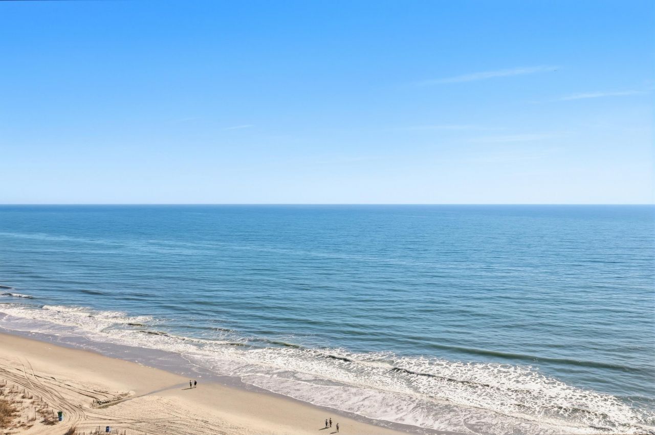 3000 N Ocean Blvd.  Photo 9