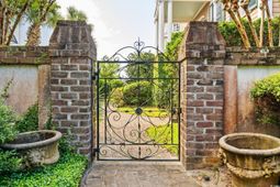 160 Colony Point Dr.  photo 4