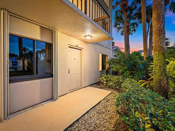 1601 Marina Isle Way, Unit 106, Jupiter, FL 33477