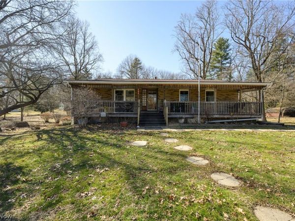 680 E State Street , Barberton, OH 44203