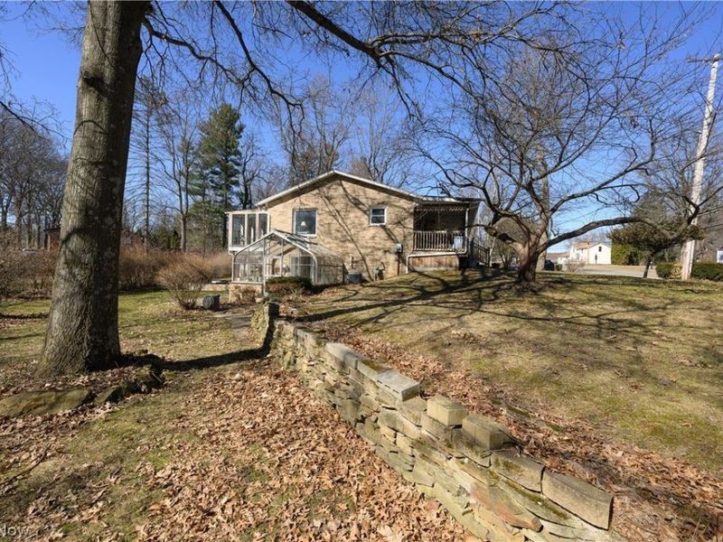 680 E State Street , Barberton, OH 44203 Photo 8