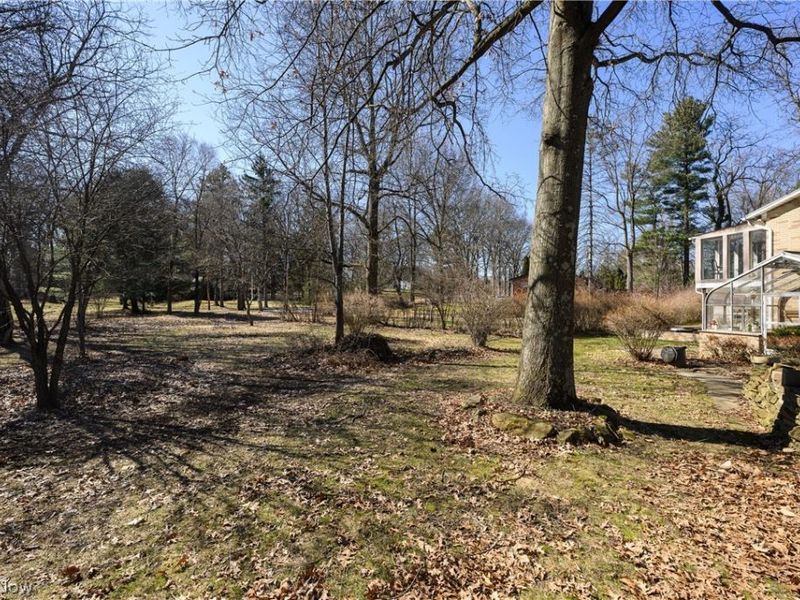 680 E State Street , Barberton, OH 44203 Photo 9