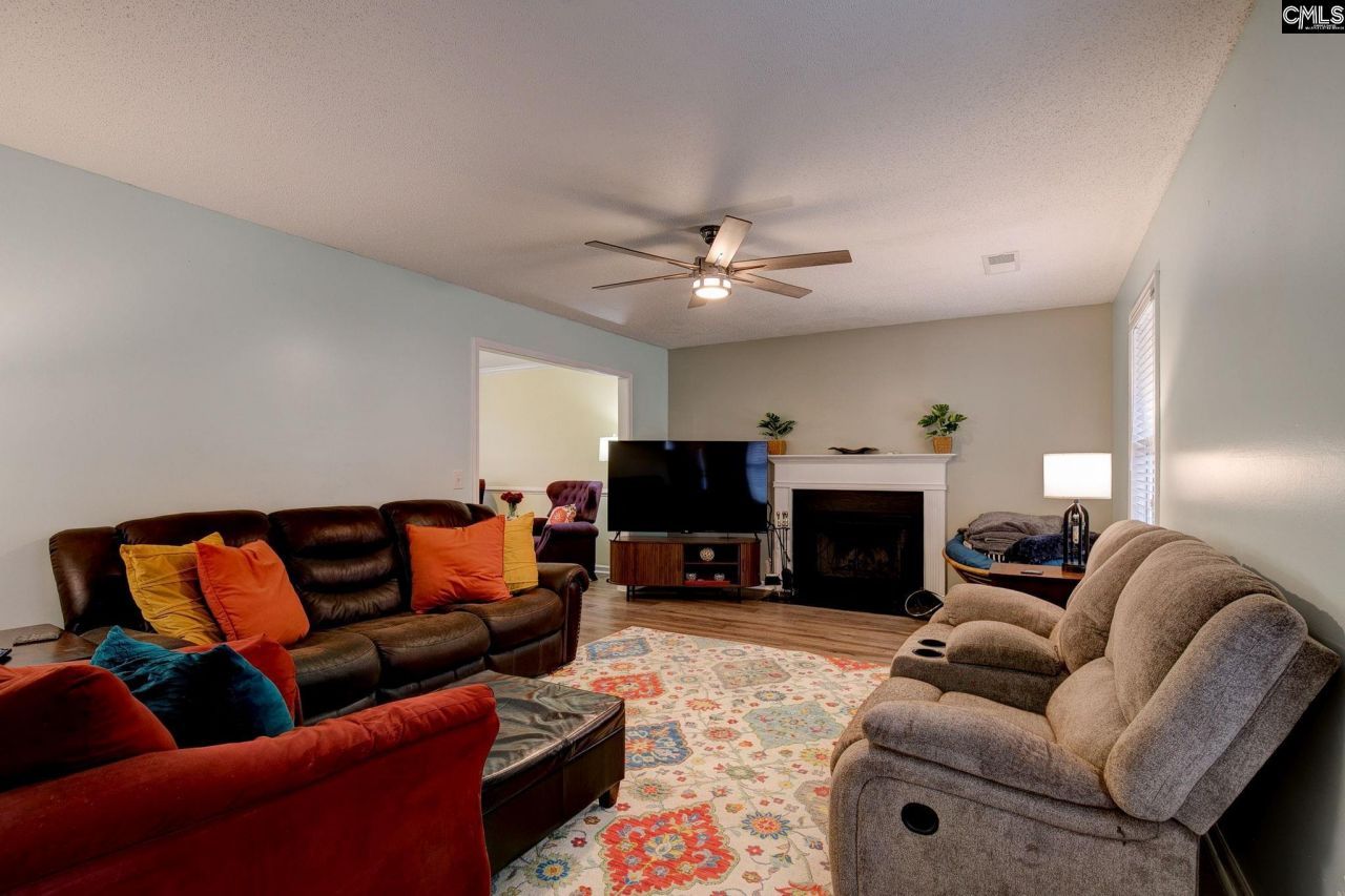 188 Kerry Gibbons Drive Photo 10