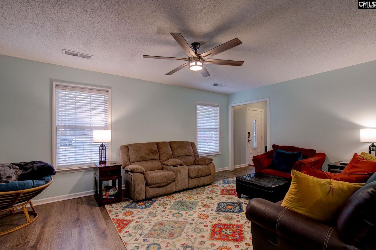 188 Kerry Gibbons Drive Photo 11