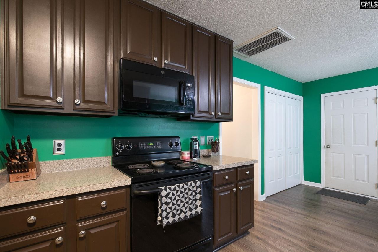 188 Kerry Gibbons Drive Photo 13