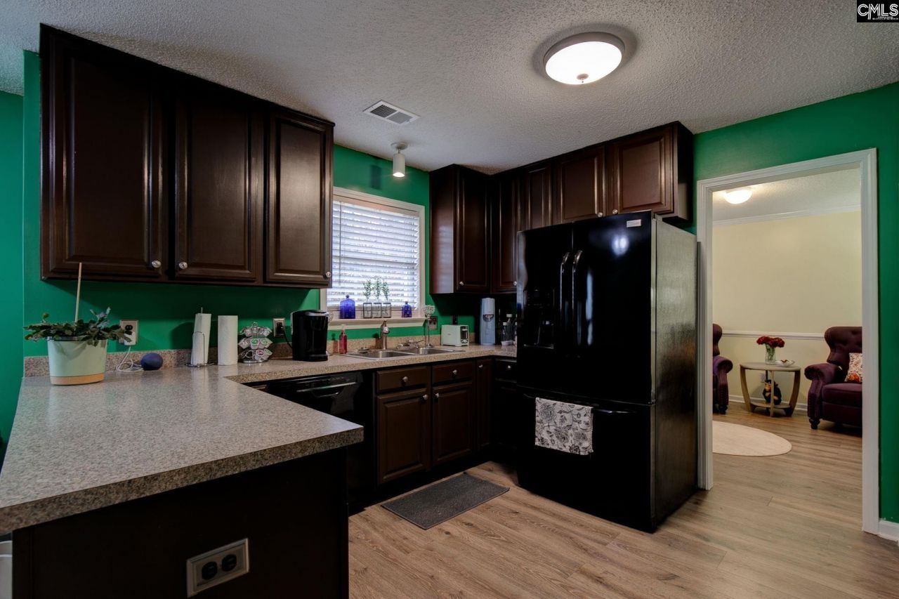 188 Kerry Gibbons Drive Photo 15