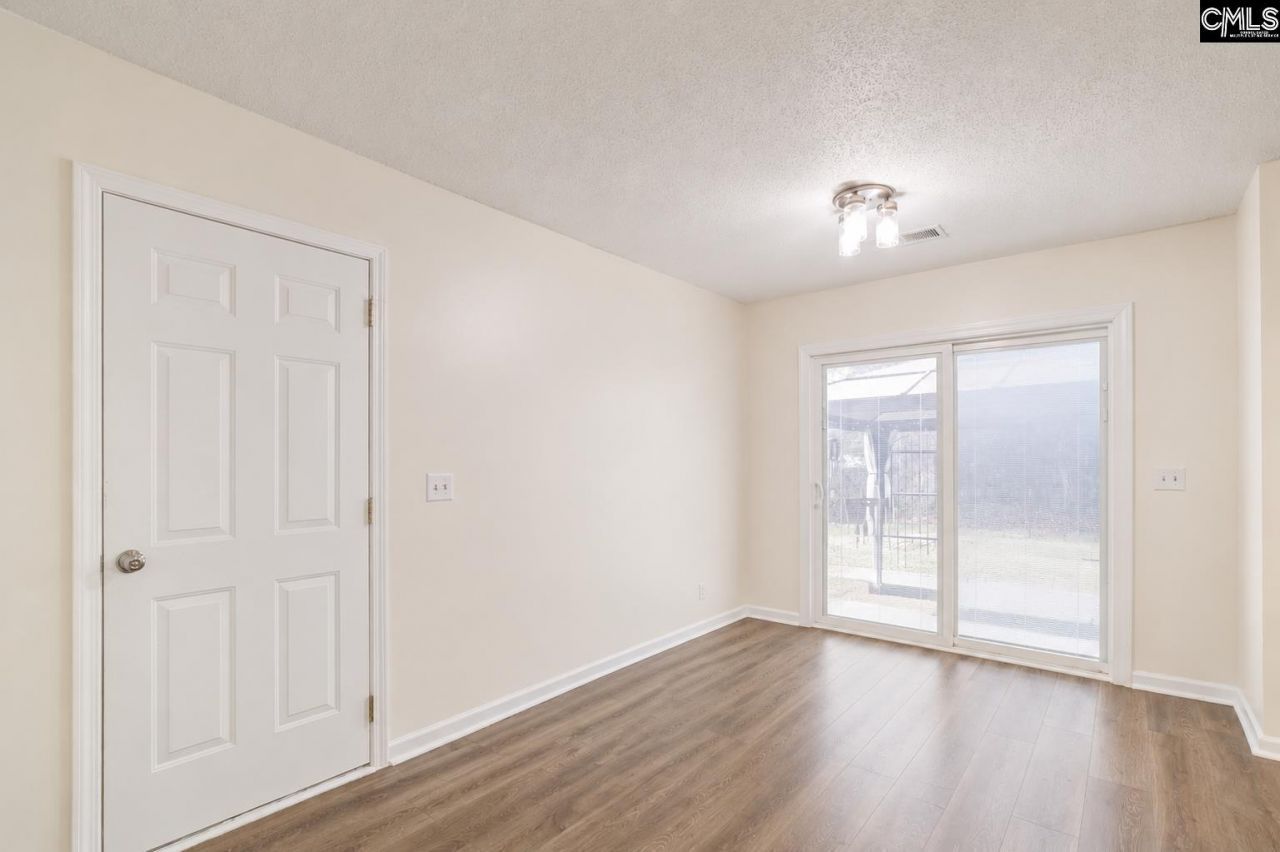 188 Kerry Gibbons Drive Photo 17
