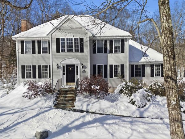 58 Orcutt Drive, Chester, NH 03036