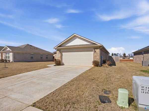 122 Domingues Avenue, Meridianville, AL 35759