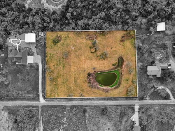 1060 County Road 232, Giddings, TX 78942