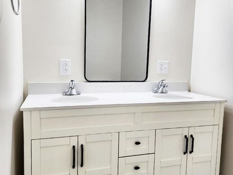 194 S Main Street , West Mansfield, OH 43358 Photo 31