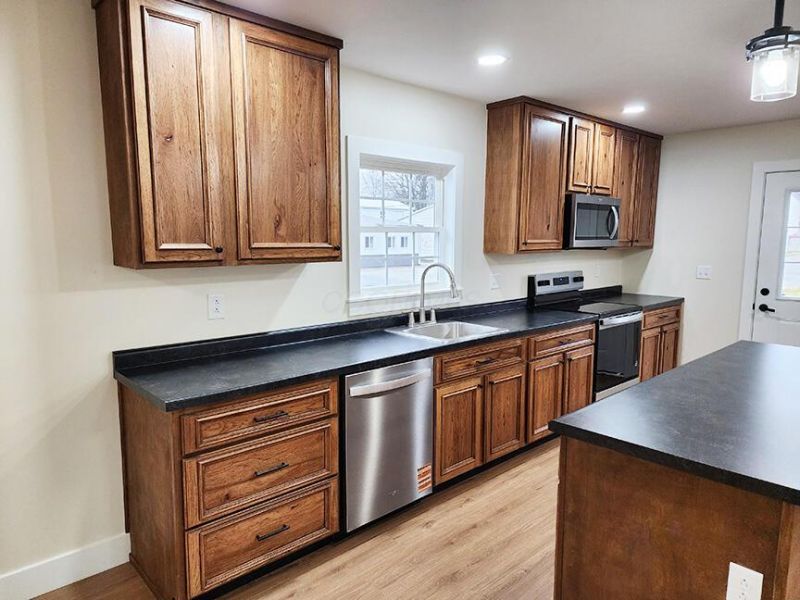 194 S Main Street , West Mansfield, OH 43358 Photo 9