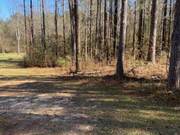 00 Oral Church Rd., Sumrall, MS 39482