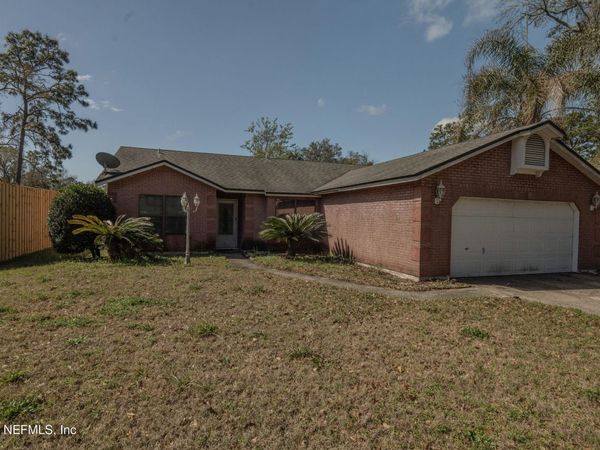 1380 W HIGH PLAINS Drive W, Jacksonville, FL 32218