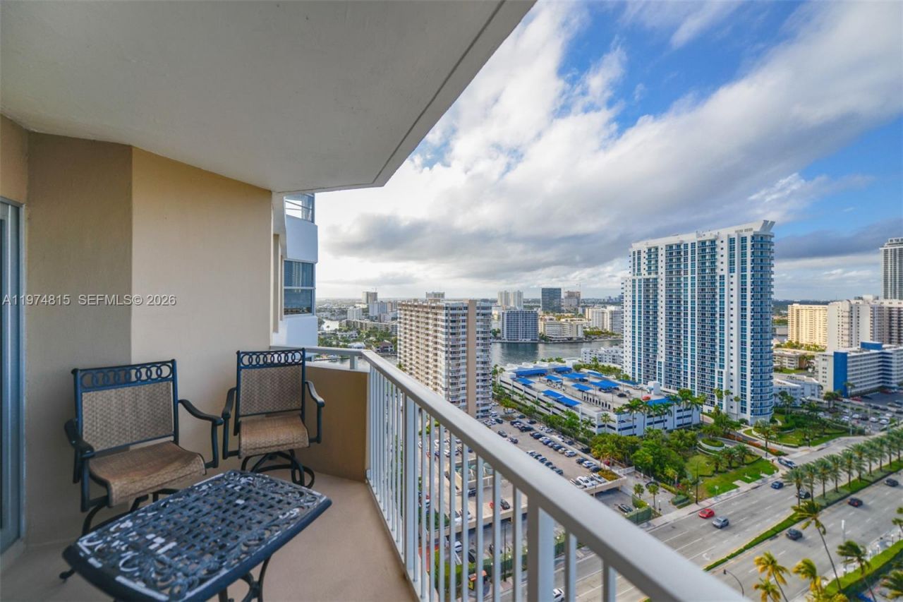 1980 S Ocean Dr, Unit 21M, Hallandale Beach, FL 33009 Photo