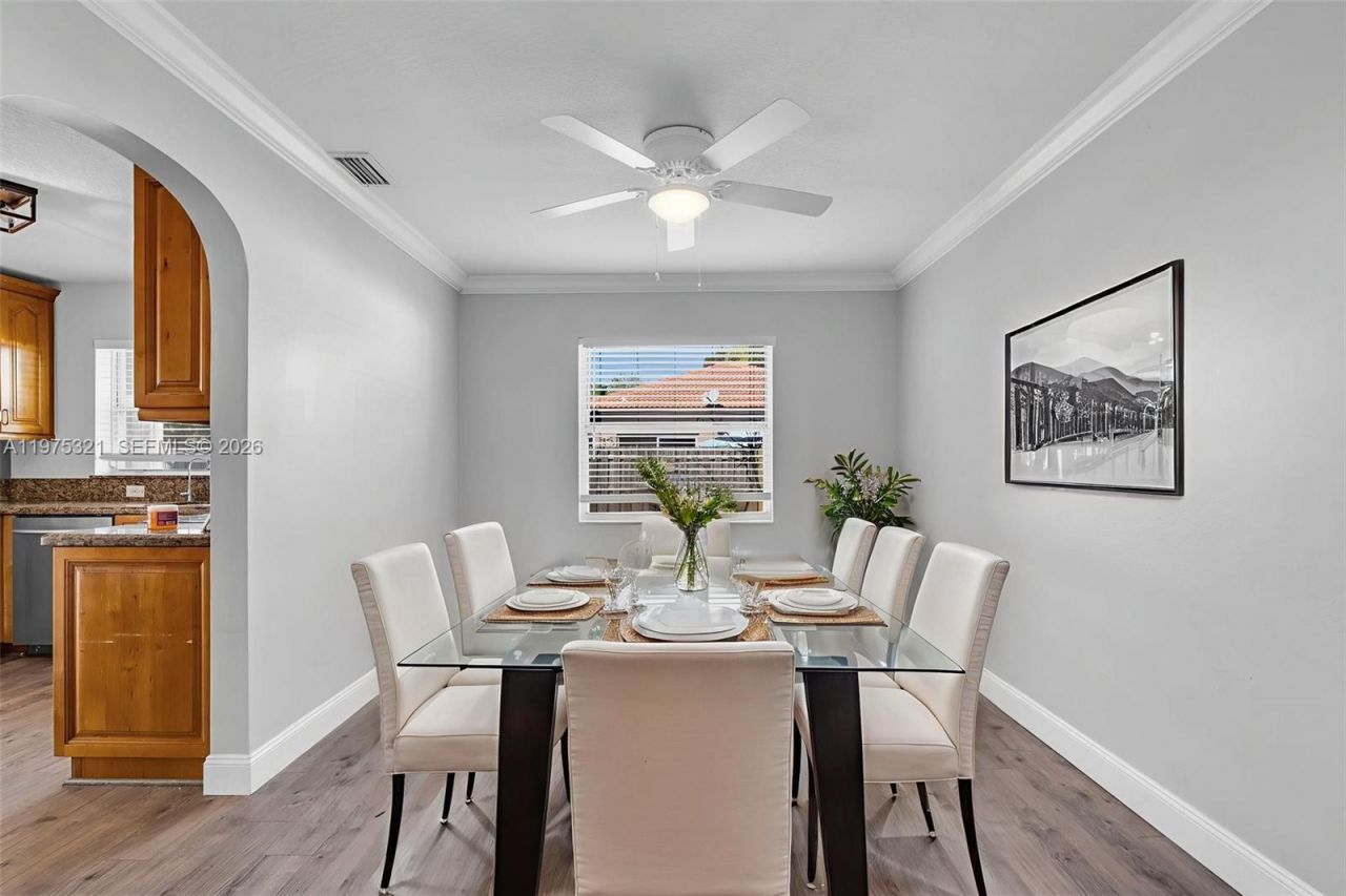 19249 NW 13th St , Unit 1, Pembroke Pines, FL 33029 Photo