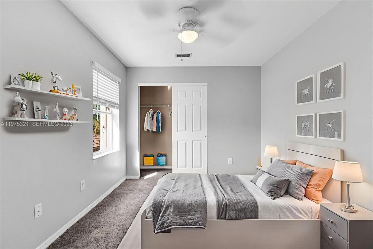 19249 NW 13th St , Unit 1, Pembroke Pines, FL 33029 Photo