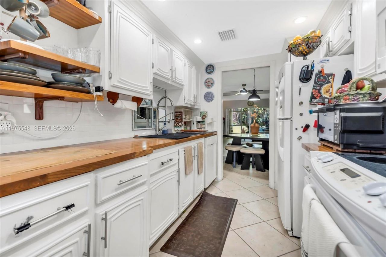 2300 SW 22nd Ave , Unit 109, Delray Beach, FL 33445 Photo