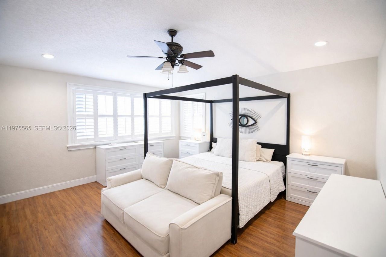 15542 SW 112th Dr, Miami, FL 33196 Photo