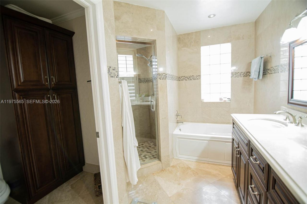 15542 SW 112th Dr, Miami, FL 33196 Photo