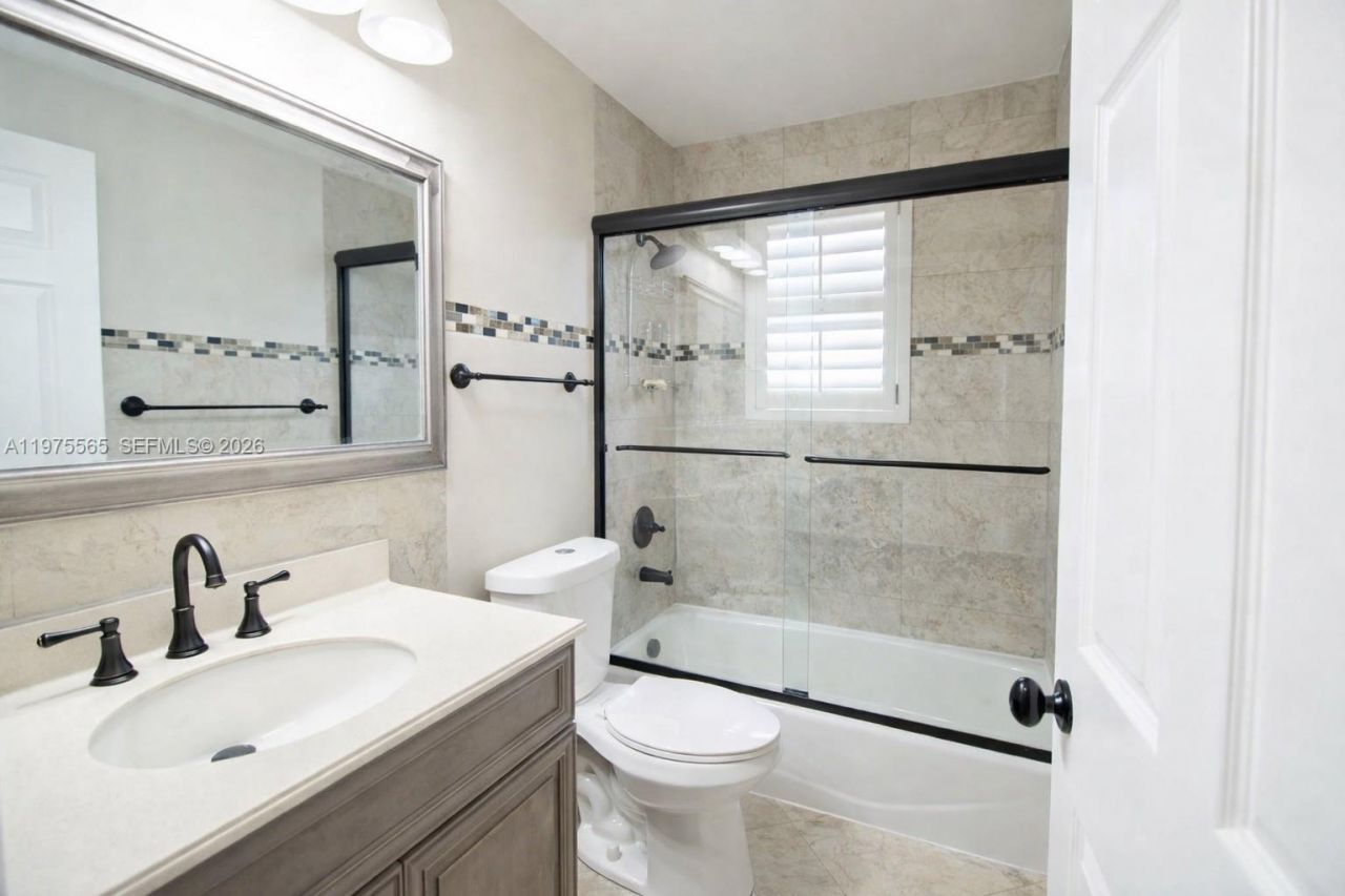 15542 SW 112th Dr, Miami, FL 33196 Photo