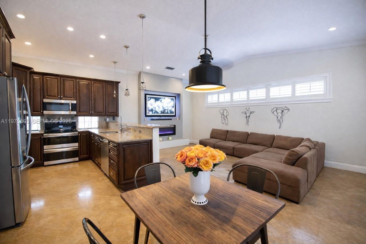 15542 SW 112th Dr, Miami, FL 33196 Photo