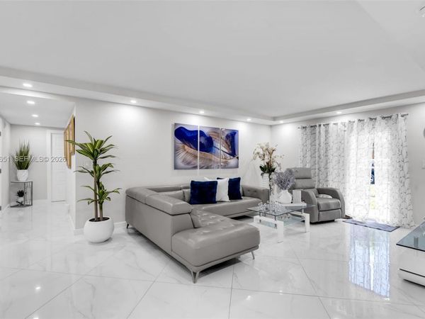 18111 NW 68th Ave, Unit G104, Hialeah, FL 33015