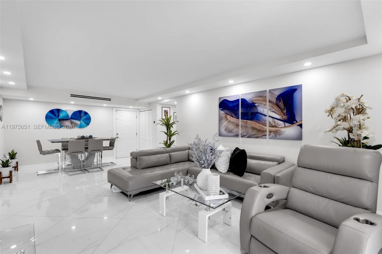 18111 NW 68th Ave, Unit G104, Hialeah, FL 33015 Photo