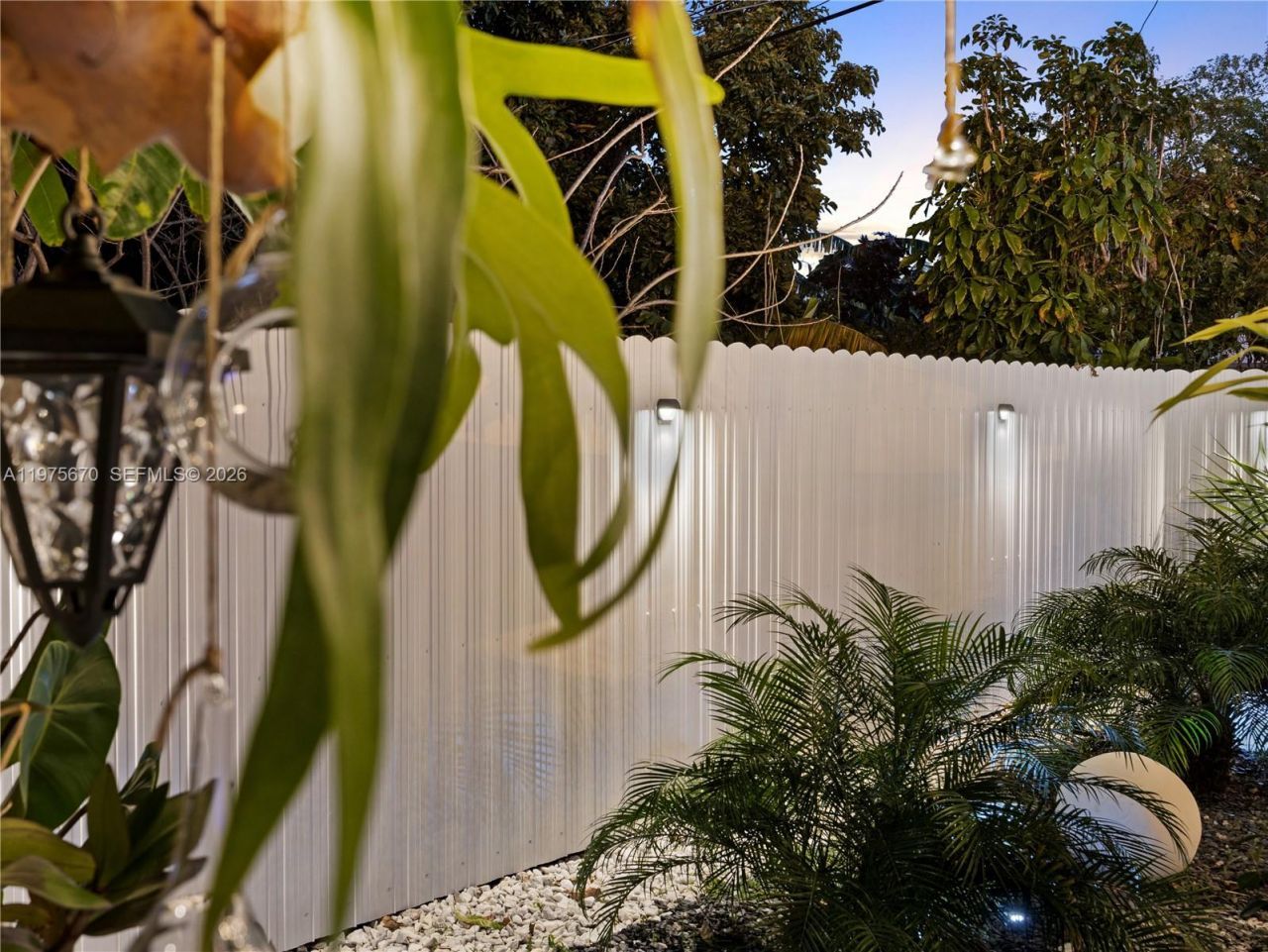 920 NE 159th St , North Miami Beach, FL 33162 Photo