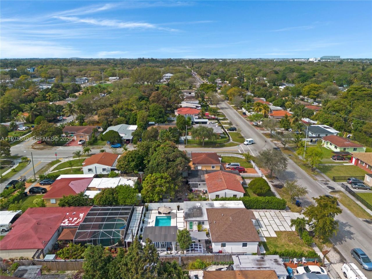 920 NE 159th St , North Miami Beach, FL 33162 Photo