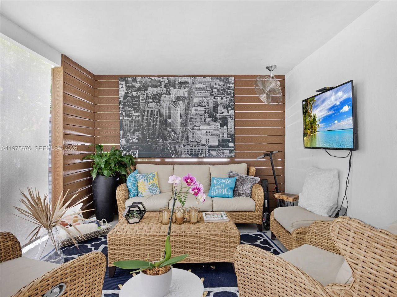 920 NE 159th St , North Miami Beach, FL 33162 Photo