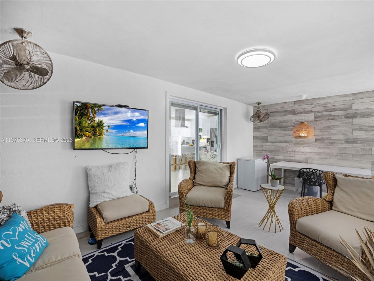 920 NE 159th St , North Miami Beach, FL 33162 Photo