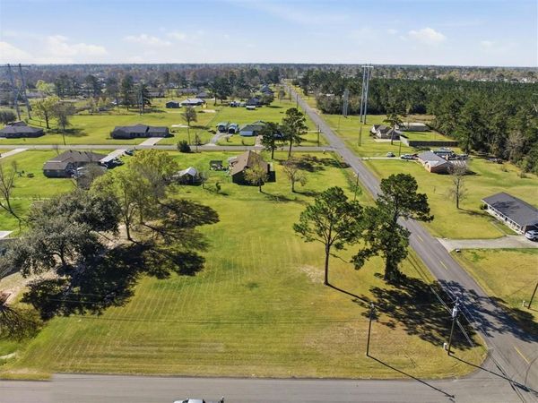 Augustine Drive , Lake Charles, LA 70611