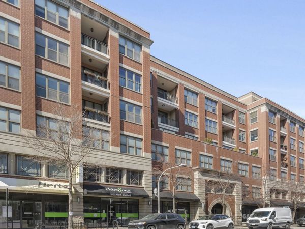 3140 N Sheffield Avenue , Unit 601, Chicago, IL 60657