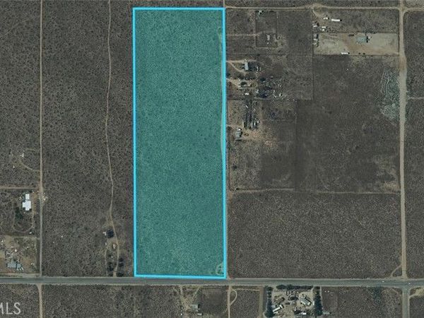 8297 W Rosamond, Rosamond, CA 93560