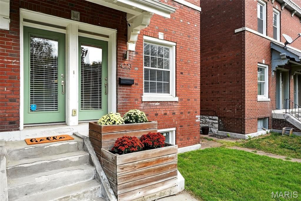 4223 Hartford Street, Saint Louis, MO 63116 Main Photo