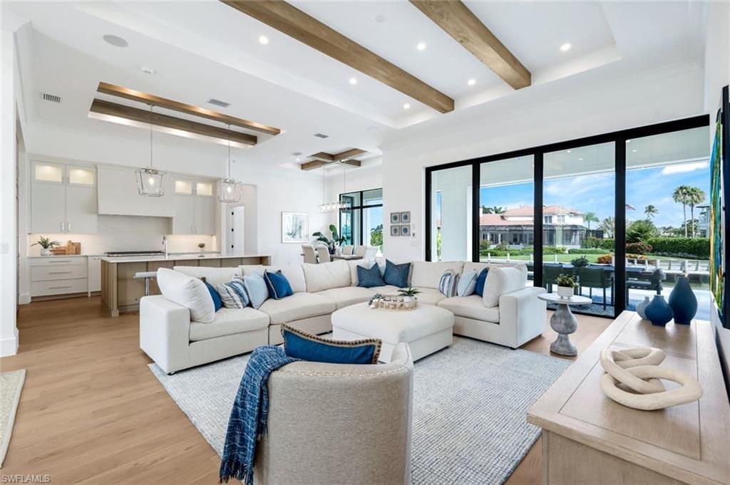 960 Iris Ct , Marco Island, FL 34145 Photo