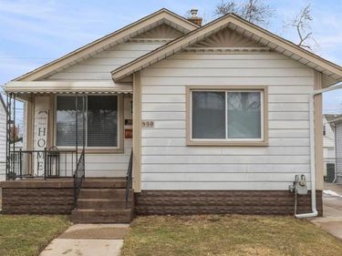 960 White Avenue, Lincoln Park, MI 48146