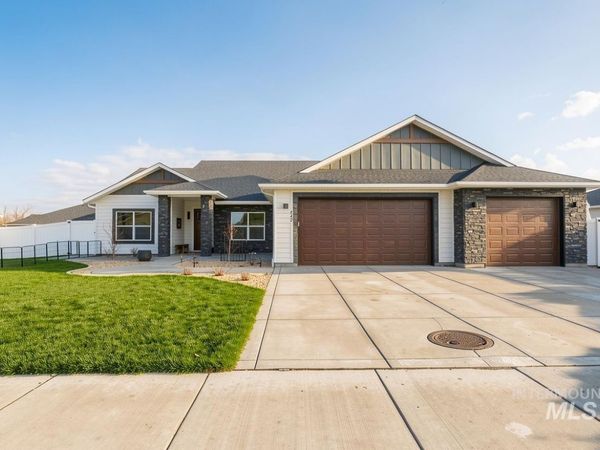 642 Clear Springs St, Burley, ID 83318