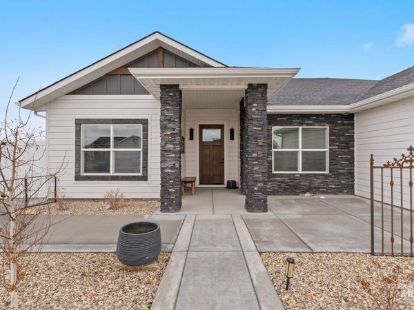 642 Clear Springs St, Burley, ID 83318