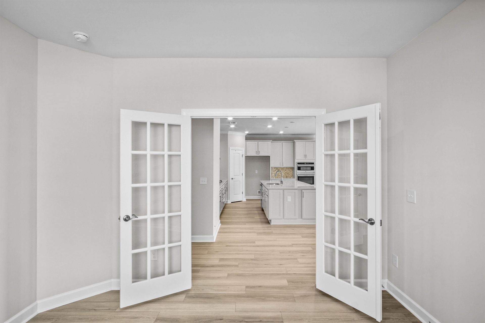 2215 Seagrape Dr. Photo 10